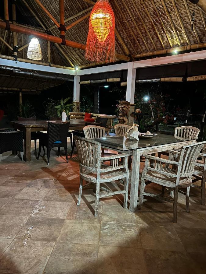 The Papalagi Resort Gili Gede Luaran gambar