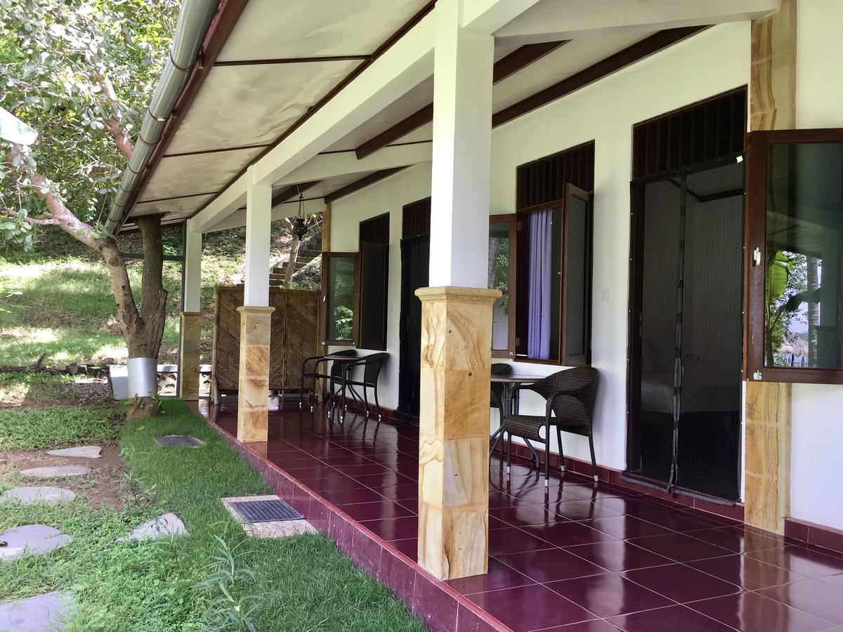 The Papalagi Resort Gili Gede Luaran gambar